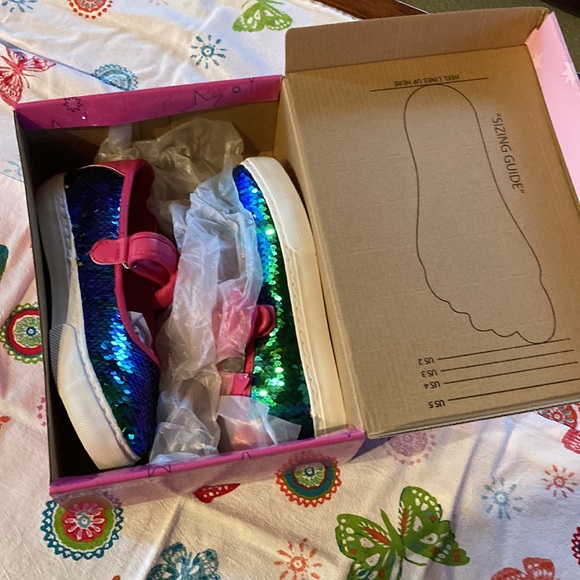 NWT - JoJo Siwa (Size 3) Sequins are blue/green with pink trim. - Picture 5 of 8